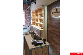 Шоколадный бутик "Familу Chocolaтe" - Кирпич Старый Красный Штукатур