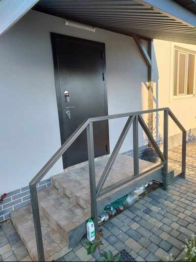 ЙОШКАР-ОЛА (РОССИЯ). ФАВОРИТ 100 мм. ТРЕХКОНТУРНАЯ. БУКЛЕ СЕРЫЙ/ ПЛАТИНА