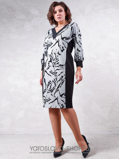 Утонченное прямое платье прилегающего силуэта