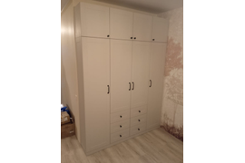 шкафы распашные