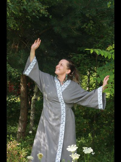 Халат-кимоно из конопли с вышивкой