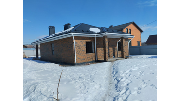 ОДНОЭТАЖНЫЙ ДОМ ИЗ БЛОКОВ С ОБЛИЦОВОЧНЫМ КИРПИЧОМ (САРАТОВ, РАЙОН ВОРОБЬЕВКА, НАЧАЛО СТРОИТЕЛЬСТВА АВГУСТ 2023Г - СДАЧА ОБЪЕКТА ДЕКАБРЬ 2023Г)