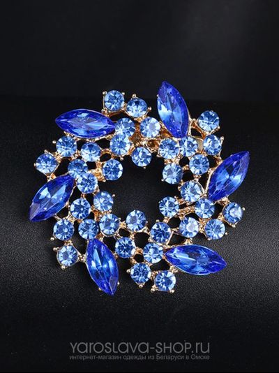 АЛ-118. Брошь-венок с шестью синими кристаллами.
