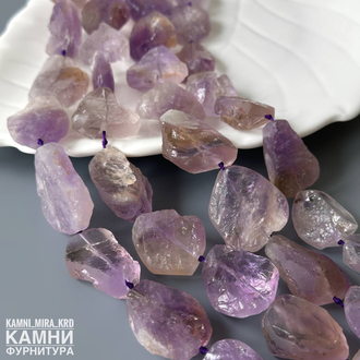 Аметрин фри-форм скруглённые крупные камни 30-36 мм, цена за нить 19 см