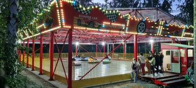 Автодром с питанием от пола 15х19 м.