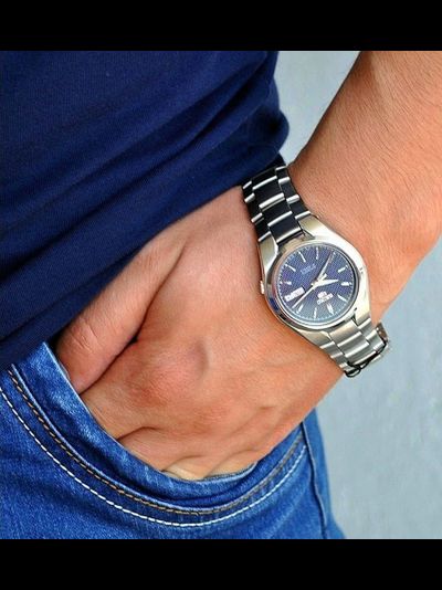 Наручные часы Seiko SNK603K1