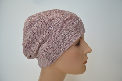 Женский берет весна 2026 вязаный