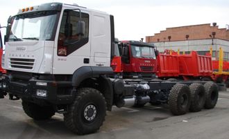 Четырехосное шасси “IVECO Trakker” грузоподъёмностью 24 тонны