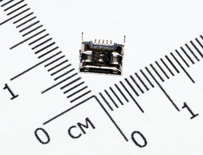 Как починить микро. Микро юсб разъем мама. микро юсб разъем на плате. micro usb разъем на плате. микровч-разъем на плату ipx.