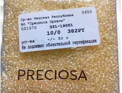 Кремовый прозрачный бисер