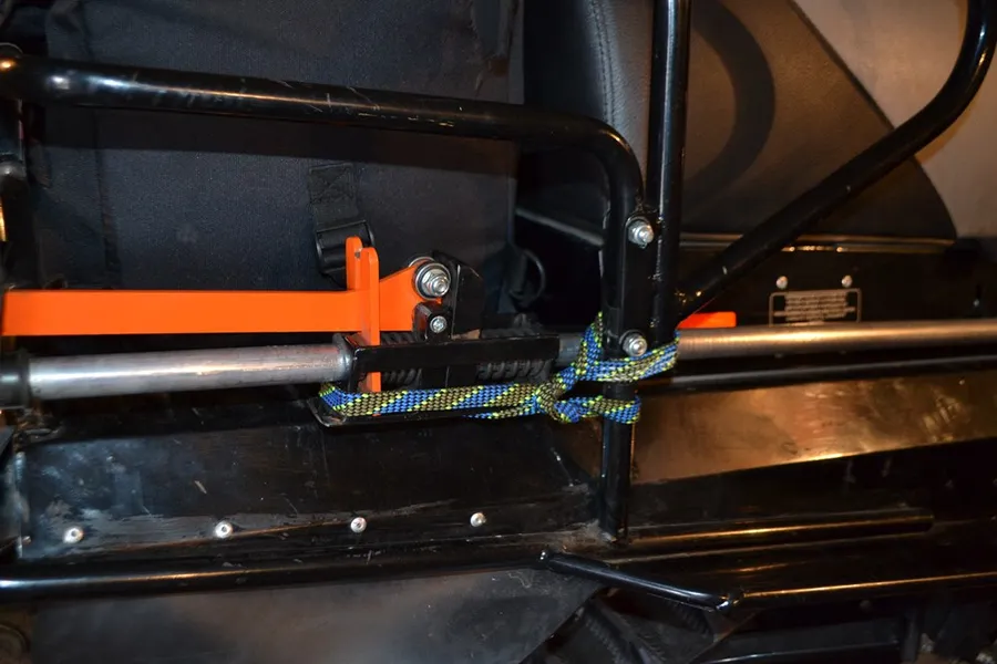 Другой вариант,но нельзя одеть чехол для механизма подъемника