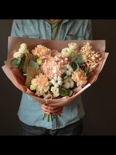 Авторский букет цветов "Розмари"