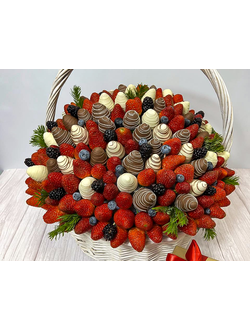 Букет из клубники "Королевский"