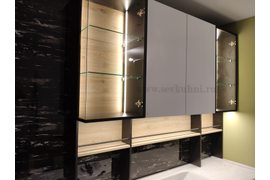 Кухня со столешницей из искусственного камня и профильной ручкой Gola