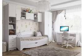 Детская, 3200 мм. Материал фасадов МДФ. Срок изготовления 40 рабочих дней. Цена на момент заказа 95500 руб.