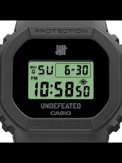 Часы Casio G-Shock DWE-5600UD-1