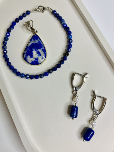 Серьги с жемчугом и лазуритом