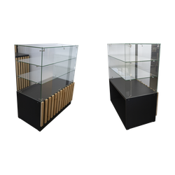 Витрина для кофейни с каркасом из ЛДСП и дерева, стеклянными стенками и стеклянными полками