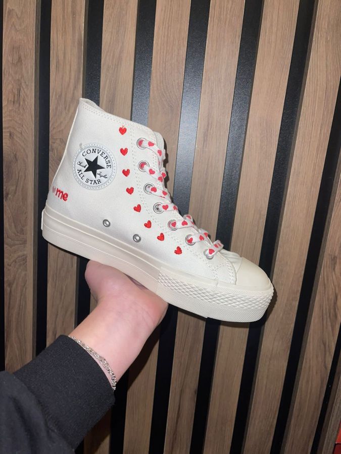 Кеды Converse Chuck 70 Love Me со скидкой в Спб 