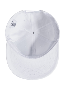 Кепка с прямым козырьком белая (мяч пляжный)