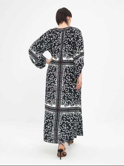 Эффектное платье из вискозы в этническом стиле