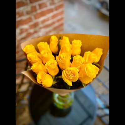 Роза Эквадор 70 см 17 шт