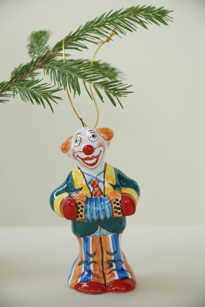 Клоун с гармошкой - цирк