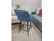 Полубарный стул цвет серо-синий на металле с золотыми наконечниками