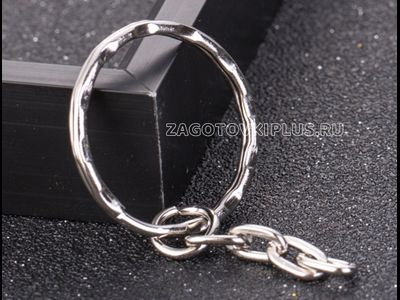 Кольцо рифлёное с плоскоштампованной цепочкой