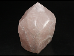 Розовый кварц, полировка частичная, верхушка в форме кристалла, Бразилия (75*48*47 мм, 301 г) №37982