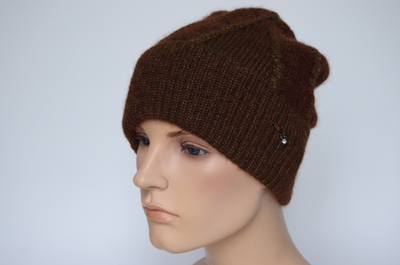 korichnevaya-shapka-vyazanaya-s-otvorotom-vizio-italiya-6989