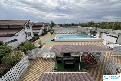 Коттедж на 5 человек с бассейном №535