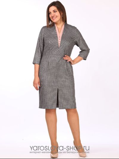 Модель : 1720. Повседневное платье серое в мелкую полоску с розовой вставкой.