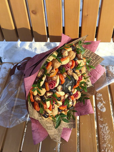 Мужской букет из сухофруктов