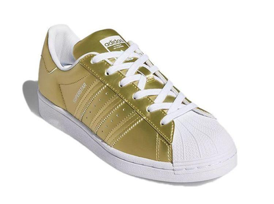 Metallic gold superstar adidas sales