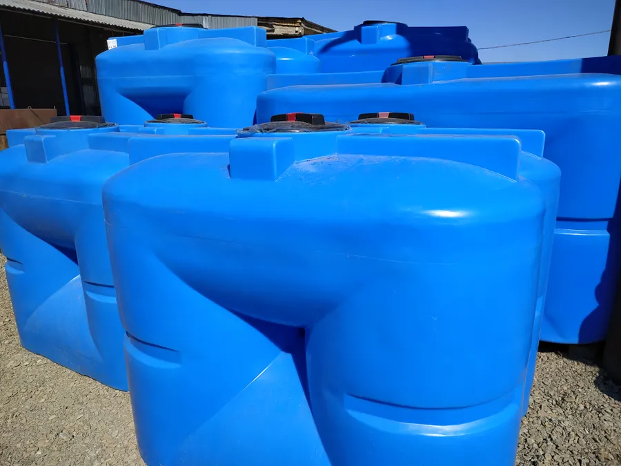 Емкость 1000 литров прямоугольная узкая S1000 