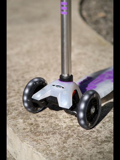 Самокат Maxi Micro Deluxe Flux LED Сиреневый