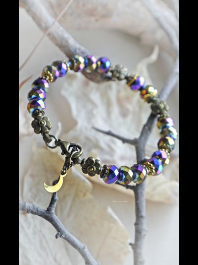 Браслет "Кристаллы осеннего волшебства" с месяцем и цветами