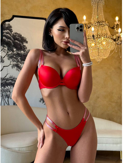 Комплект нижнего белья Виктория Сикрет со стразами красный