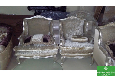 Обивка итальянских кресел велюр
