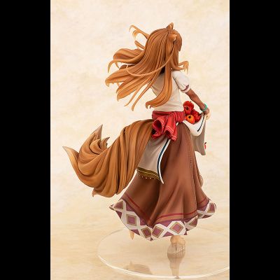 Фигурка 1/7 Холо (Holo Plentiful Apple Harvest Ver.)