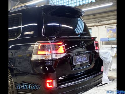 Спойлер Toyota Land Cruiser 200 16-21 черный