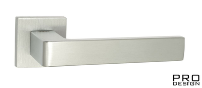 Дверная ручка на квадратном основании Fratelli Cattini "BOOM" 8-CS матовый хром