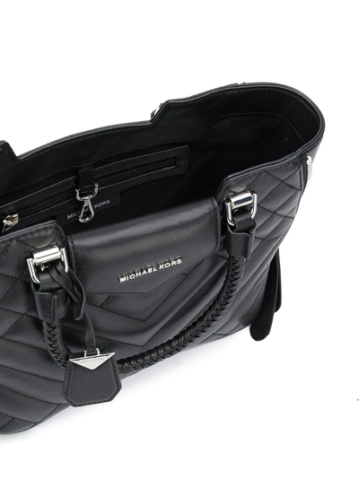 Стеганая сумка-тоут маленькая женская Michael Kors черная