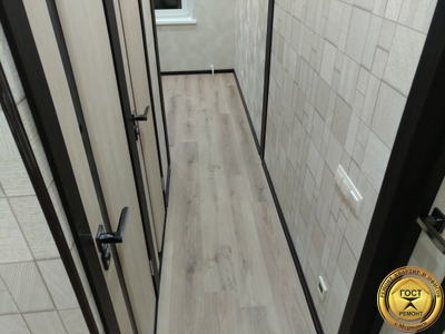 Ремонт прихожей в хрущёвке под ключ в Мурманске цена и фото работ.