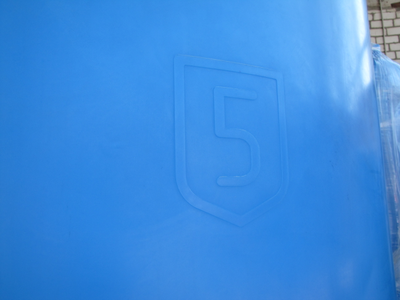 Маркировка на корпусе пластиковой емкости Т5000