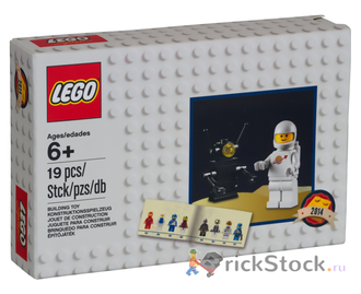 # 5002812 Астронавт и Робот / Classic Spaceman Minifigure (2014)