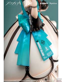 Фигурка 1/7 Амия (Amiya Dreamland Ver.)