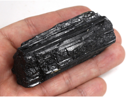 Турмалин чёрный (шерл), кристалл необработанный, Бразилия (69*35*26 мм, 143 г) №37618