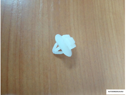 Клипса молдинга двери ВАЗ 2123 аналог (цена за 100 шт.) 2123-8212330